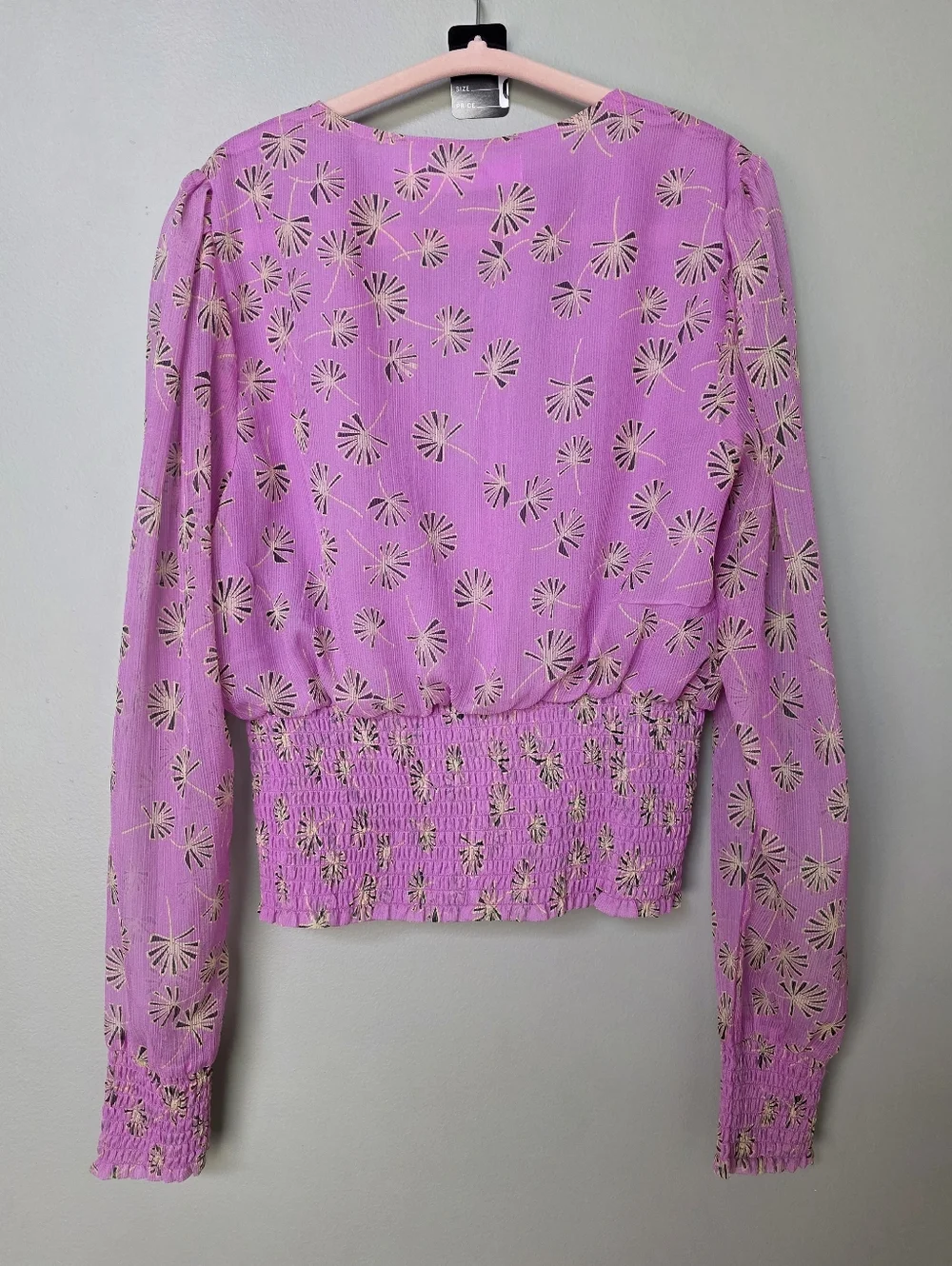 ASTR the Label Lavender Palm Print Smocked Waist V-Neck Button Down Top XS - Picture 5 of 11